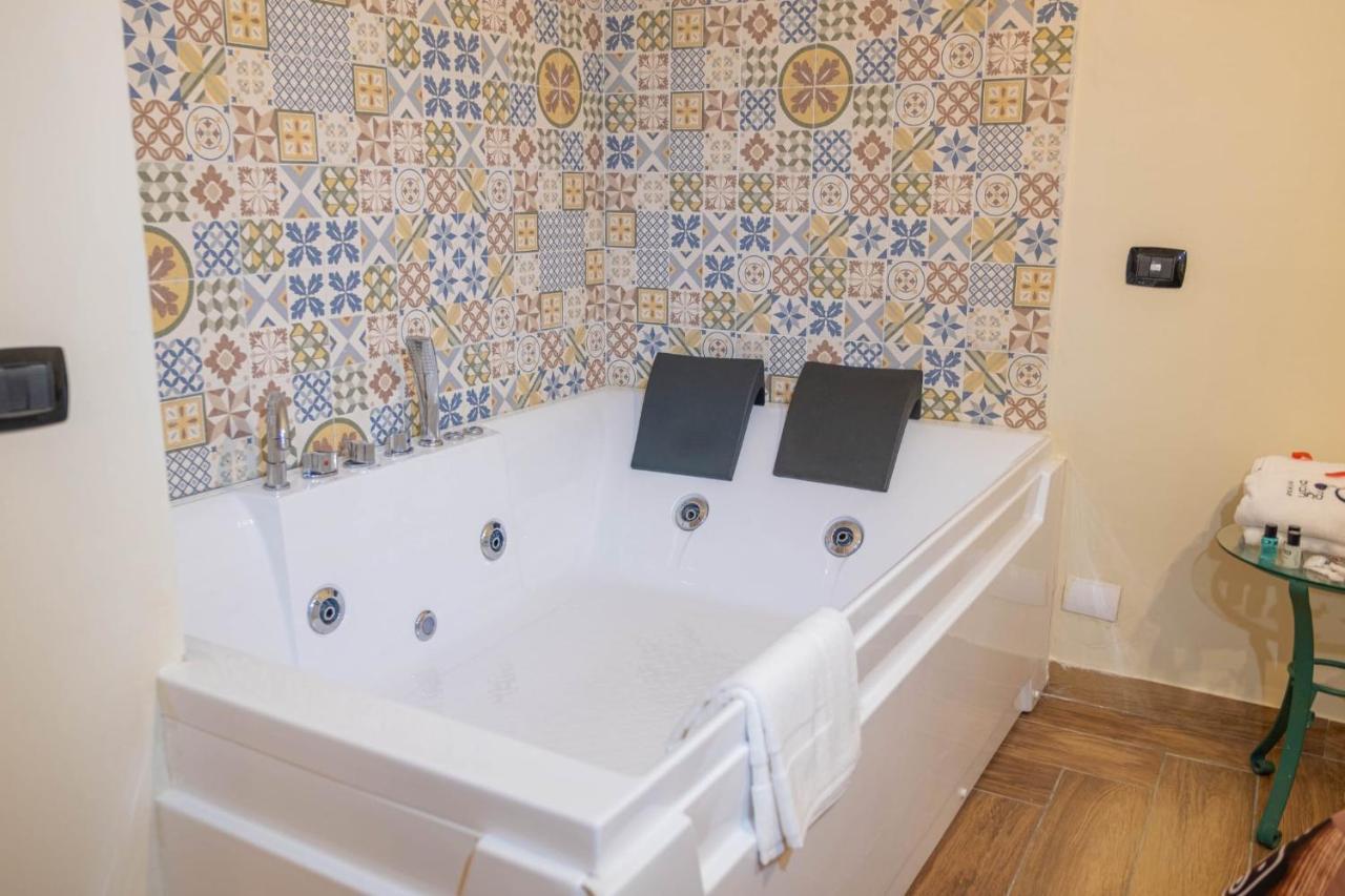 Hotel Sirio Boscotrecase Kültér fotó